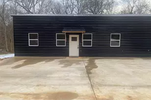 19213 Hillside Dr, Tyler, TX 75703 - Photo 1