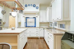 736 Fairmont Dr, Tyler, TX 75701 - Photo 12