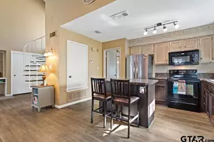 5745 Golden Oaks, Tyler, TX 75703 - Photo 12