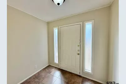 4614 Edinburgh, Tyler, TX 75703 - Photo 2