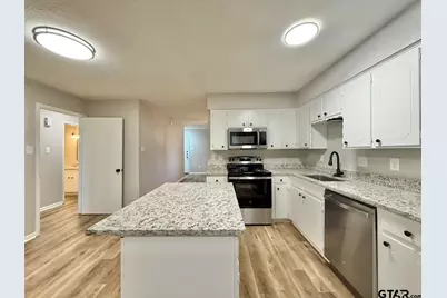 705 S Porter Ave, Tyler, TX 75701 - Photo 8