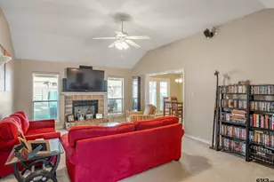 20081 Bluegrass Cir, Flint, TX 75762 - Photo 4