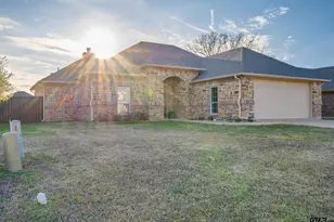 1202 Rock Creek Dr, Sulphur Springs, TX 75482 - Photo 2