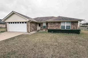 106 Westpark St, Pittsburg, TX 75686 - Photo 1