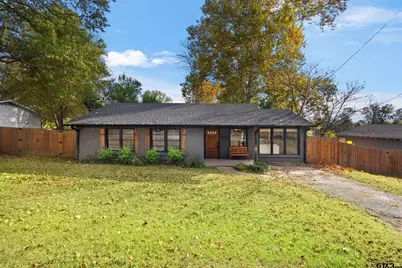 611 E Watkins St, Tyler, TX 75701 - Photo 1