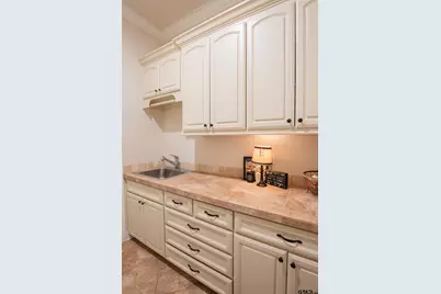 7130 Holly Square Ct, Tyler, TX 75703 - Photo 10