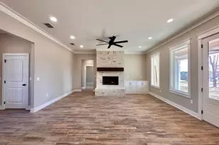 195 Clara Ln, Kilgore, TX 75662 - Photo 10