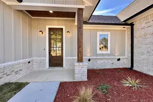 195 Clara Ln, Kilgore, TX 75662 - Photo 6