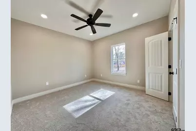 195 Clara Ln, Kilgore, TX 75662 - Photo 46