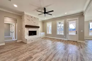 195 Clara Ln, Kilgore, TX 75662 - Photo 8