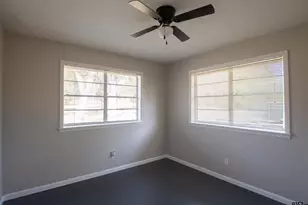 819 Palestine St, Alto, TX 75925 - Photo 18