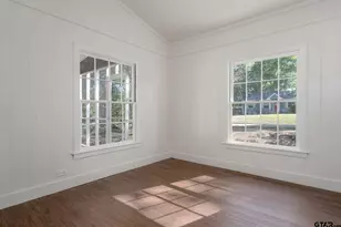 605 E Calvert St, Troup, TX 75789 - Photo 18