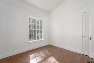 605 E Calvert St, Troup, TX 75789 - Photo 20