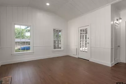 605 E Calvert St., Troup, TX 75789 - Photo 10