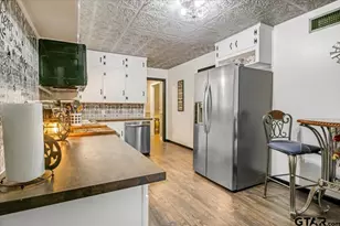 2216 Pleasant Dr, Tyler, TX 75701 - Photo 10