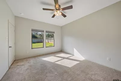 112 Summit Cv, Jacksonville, TX 75766 - Photo 10