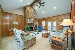 132 Pine Glen Ln, Holly Lake Ranch, TX 75765 - Photo 4