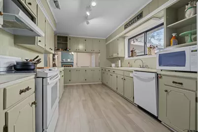 3008 Oak Knob St, Tyler, TX 75701 - Photo 12