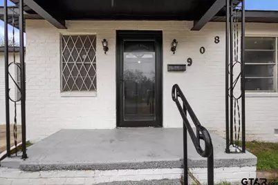 908 Crosby, Tyler, TX 75702 - Photo 2