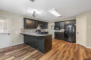 226 Colonial Cir, Athens, TX 75751 - Photo 6