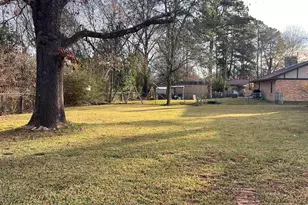 2302 Briarwood Dr, Jacksonville, TX 75766 - Photo 8