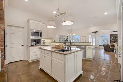 1405 Royal Oak Dr, Tyler, TX 75703 - Photo 14