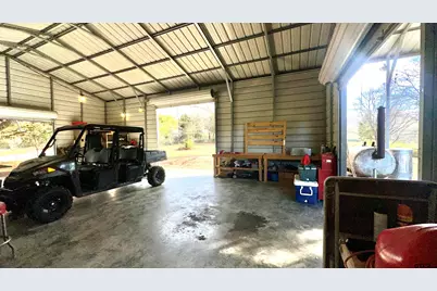 1409 Bassett Rd, Palestine, TX 75803 - Photo 34