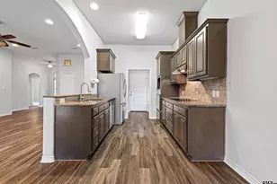 302 Collins Ave, Longview, TX 75605 - Photo 12