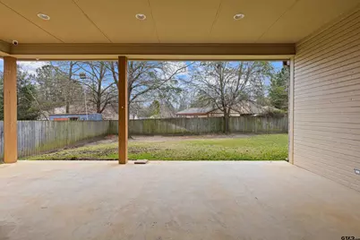 302 Collins Ave, Longview, TX 75605 - Photo 30