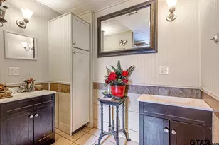 204 W Tarbutton St, Troup, TX 75789 - Photo 16