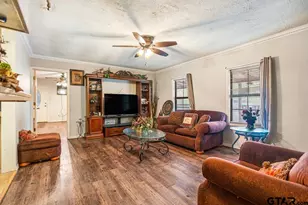 204 W Tarbutton St, Troup, TX 75789 - Photo 8