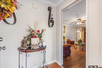 204 W Tarbutton Street, Troup, TX 75789 - Photo 4