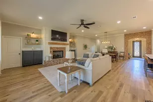 105 Heritage Wy, Bullard, TX 75757 - Photo 4