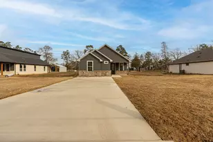 284 Co Rd 4229, Jacksonville, TX 75766 - Photo 2