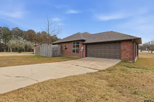 307 Bob White, Pittsburg, TX 75686 - Photo 4