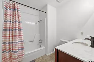 346 Meridian St, Gladewater, TX 75647 - Photo 10