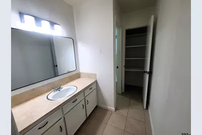 2811 Lisa Lane, Tyler, TX 75701 - Photo 14