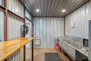 300 Quail St, Van, TX 75790 - Photo 8