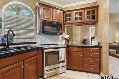 1876 Cedar Spur, Tyler, TX 75703 - Photo 14