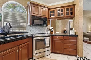 1876 Cedar Spur, Tyler, TX 75703 - Photo 14