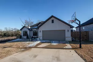 332 Amanda Ave, Bullard, TX 75757 - Photo 2