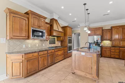 714 Huntwick, Tyler, TX 75703 - Photo 4