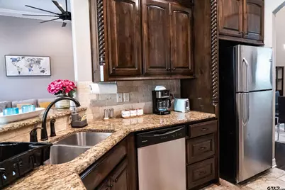 7352 Kingsport Ln, Tyler, TX 75703 - Photo 16