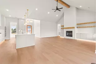 17180 Woodcrest Cir, Lindale, TX 75771 - Photo 6