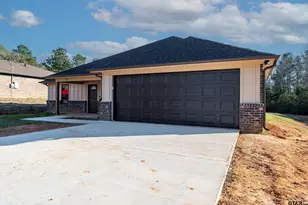 612 Giles St, Troup, TX 75789 - Photo 4