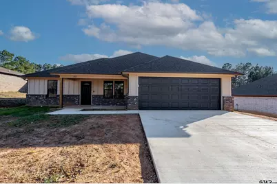 612 Giles St, Troup, TX 75789 - Photo 2