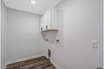 608 Giles St, Troup, TX 75789 - Photo 20