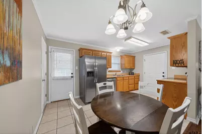 823 Willow Creek Dr, Jacksonville, TX 75766 - Photo 10