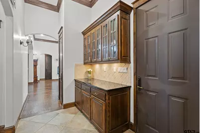 2306 Kingsmill Cir., Tyler, TX 75703 - Photo 16