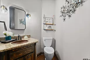 2306 Kingsmill Cir, Tyler, TX 75703 - Photo 32